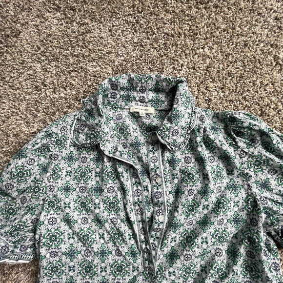 Max Studio Woman’s Blouse in SZ M in gently used condition - Picture 2 of 2